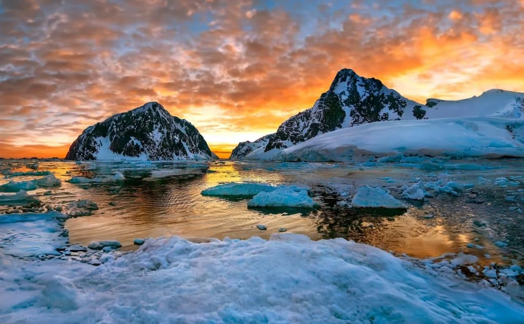 Imagens exibem navio perdido na Antártica há mais de 100 anos